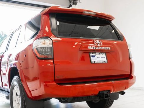 Used 2022 Toyota 4Runner SR5 RWD image 10