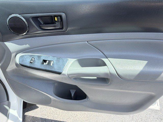 Used 2013 Toyota Tacoma PreRunner w/ Convenience Pkg RWD image 18