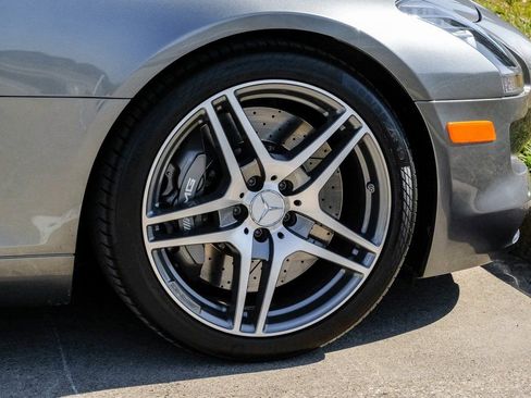 Used 2011 Mercedes-Benz SLS AMG Coupe image 64