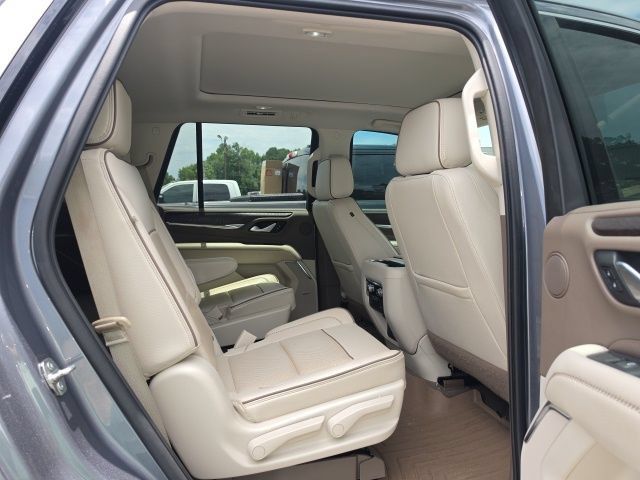 Used 2022 GMC Yukon Denali RWD image 4