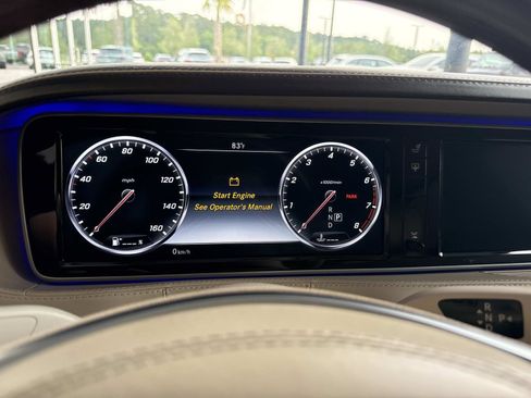 Used 2017 Mercedes-Benz S 550 4MATIC Sedan image 29