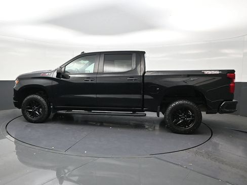 Used 2023 Chevrolet Silverado 1500 Custom Trail Boss AWD/4WD image 2