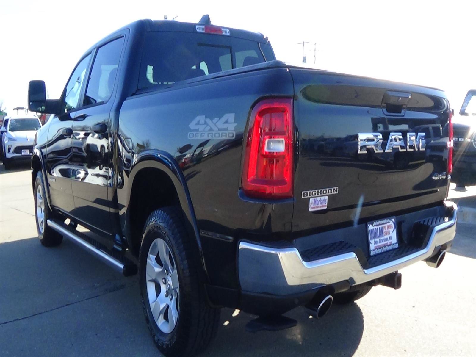 Used 2025 RAM 1500 Big Horn AWD/4WD image 8