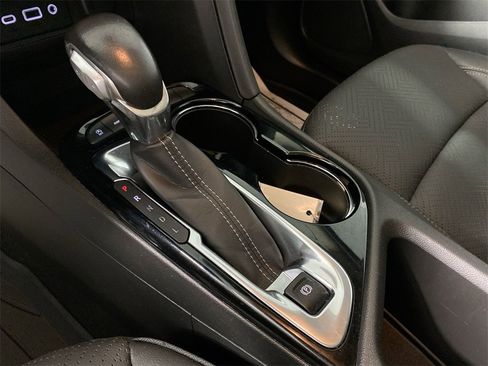 Used 2023 Buick Encore GX Essence w/ Experience Buick Package image 19