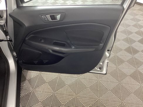 Used 2022 Ford EcoSport SE image 9