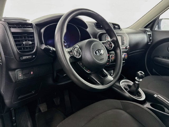 Used 2018 Kia Soul FWD image 18