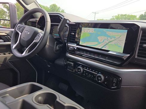 New 2026 Chevrolet Silverado 2500 LT w/ Trail Boss Package AWD/4WD image 10
