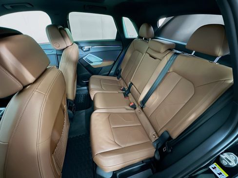 Used 2021 Audi Q3 2.0T Premium Plus image 29