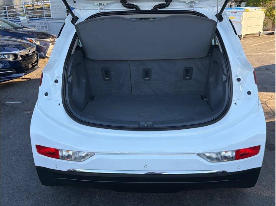 Used 2018 Chevrolet Bolt LT FWD image 16