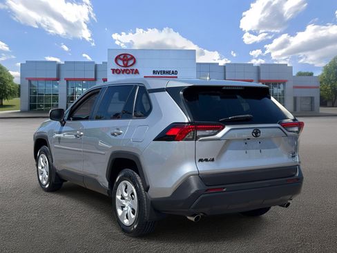 Certified 2023 Toyota RAV4 LE AWD/4WD image 5