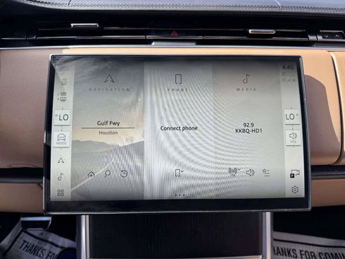 Used 2025 Land Rover Range Rover Long Wheelbase SE AWD/4WD image 32