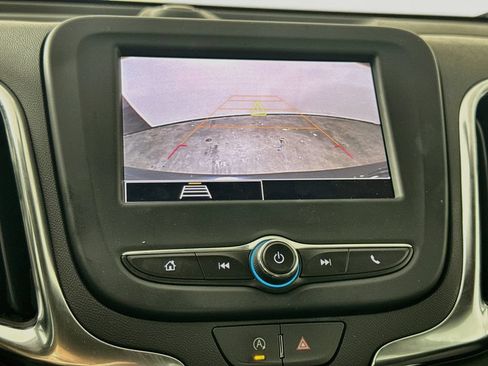 Used 2024 Chevrolet Equinox LT FWD image 14