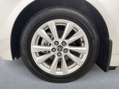 Used 2026 Toyota Corolla LE w/ LE Premium Package FWD image 22