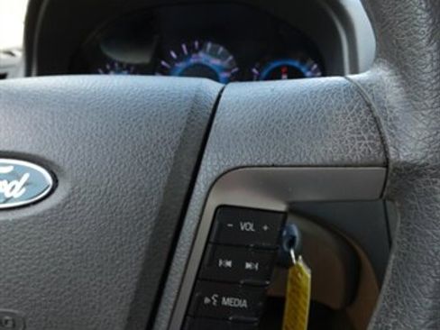 Used 2012 Ford Fusion SE FWD image 26