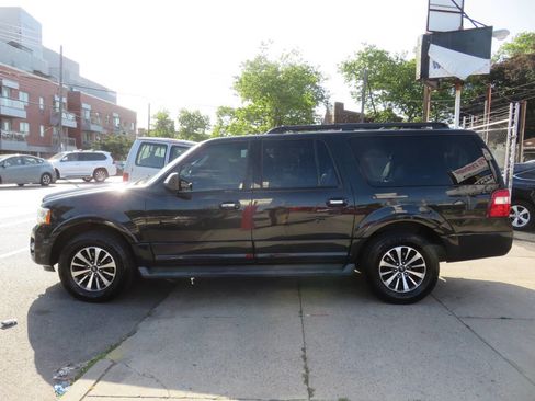 Used 2015 Ford Expedition EL XLT image 6