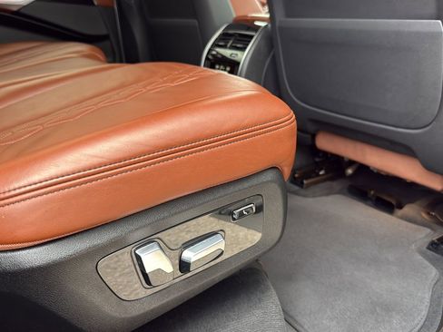 Used 2019 BMW X7 xDrive40i w/ Dynamic Handling Package AWD/4WD image 26