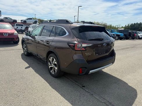 Used 2022 Subaru Outback Limited AWD/4WD image 6