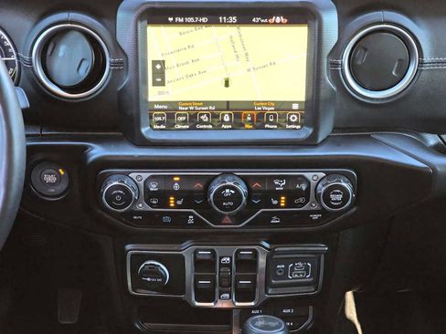 Used 2023 Jeep Wrangler Sahara w/ Cold Weather Group image 20