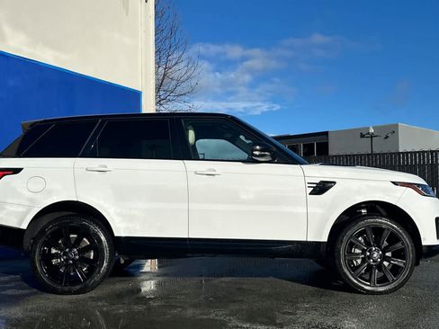 Used 2022 Land Rover Range Rover Sport HSE Silver Edition image 2
