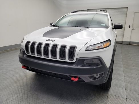 Used 2018 Jeep Cherokee Trailhawk w/ Cold Weather Group image 15