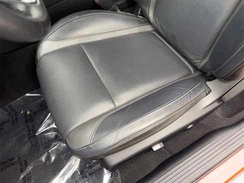 Used 2023 Dodge Challenger SXT w/ Plus Package image 27