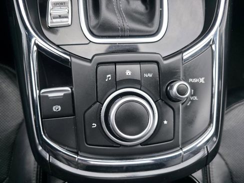 Used 2017 MAZDA CX-9 Touring image 40