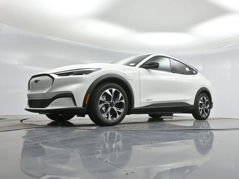 New 2026 Ford Mustang Mach-E Select image 43