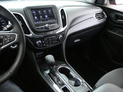 Used 2024 Chevrolet Equinox LT w/ LPO, Floor Liner Package AWD/4WD image 19