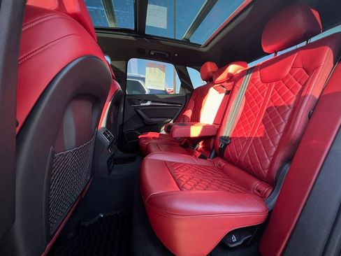 Used 2019 Audi SQ5 Premium Plus w/ Premium Plus Package image 22