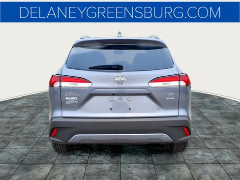 Used 2022 Toyota Corolla Cross LE w/ Moonroof Package AWD/4WD image 4