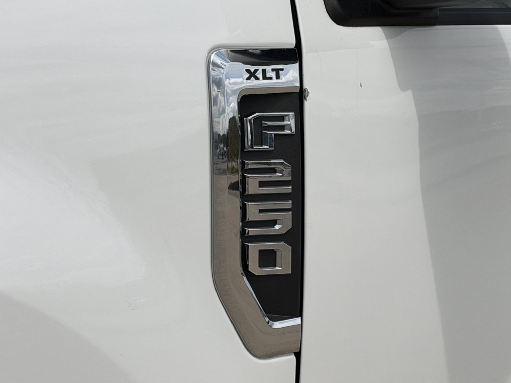 Used 2019 Ford F250 XLT w/ Snow Plow Prep Package AWD/4WD image 7