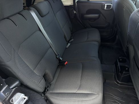 Used 2019 Jeep Wrangler Unlimited Sport S image 20