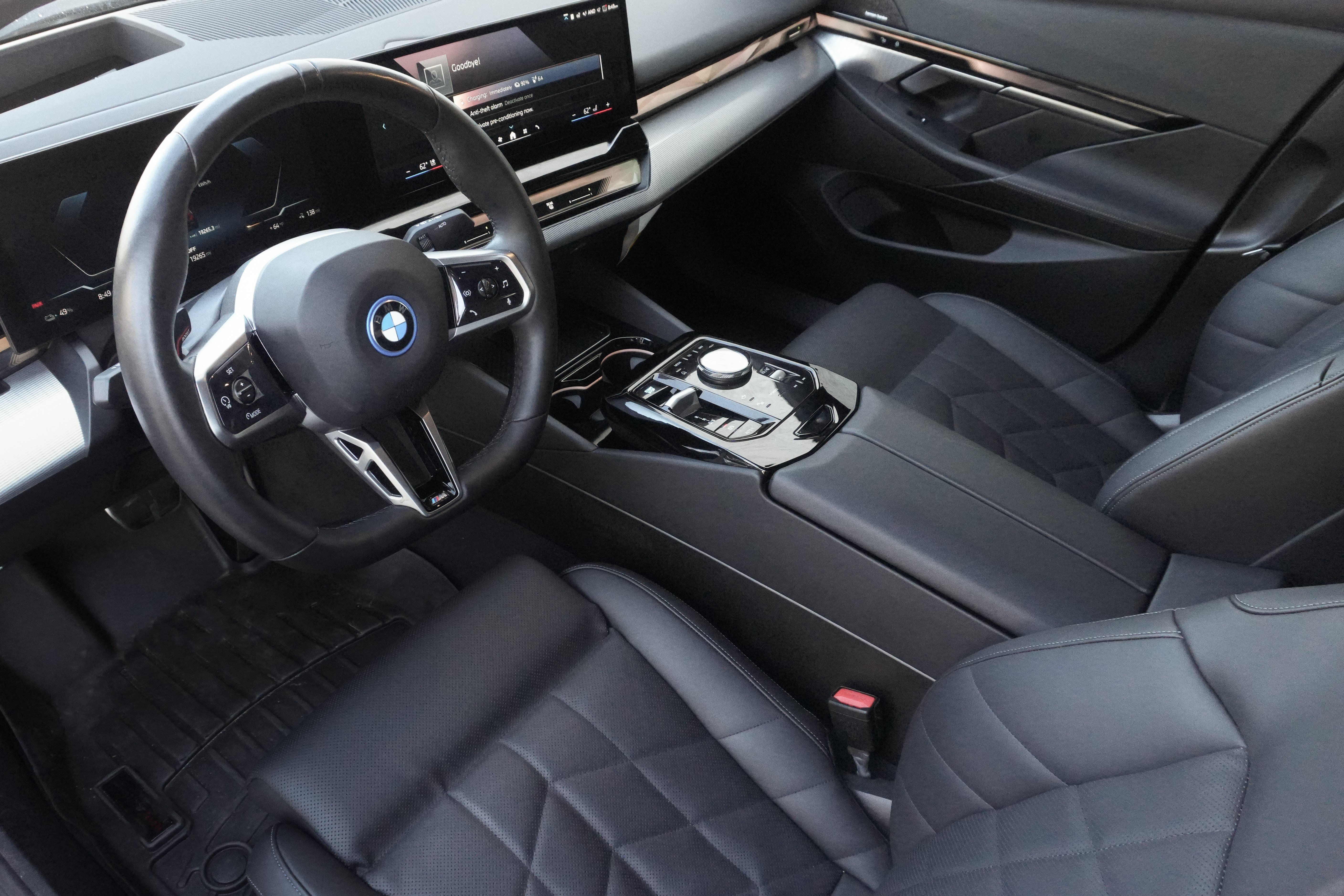 Certified 2024 BMW i5 eDrive40i w/ M Sport Package RWD image 10