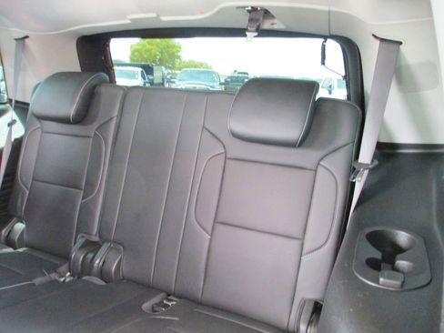 Used 2019 GMC Yukon SLT w/ Open Road Package AWD/4WD image 24