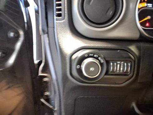 Used 2021 Jeep Wrangler Unlimited Sport AWD/4WD image 14