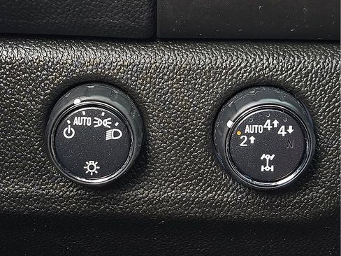 Used 2019 Chevrolet Colorado LT AWD/4WD image 18