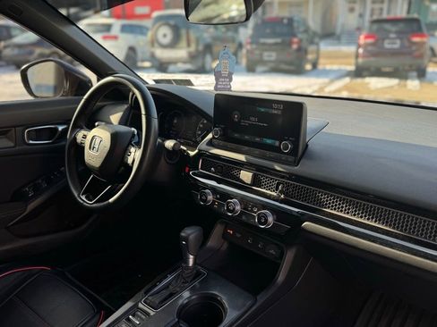 Used 2025 Honda Civic Sport image 16