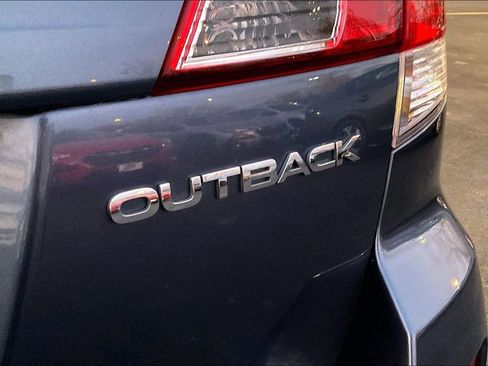 Used 2013 Subaru Outback 2.5i Premium image 9