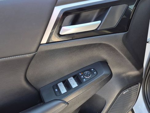 Used 2025 Mitsubishi Outlander SE AWD/4WD image 13