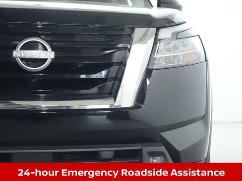 Certified 2023 Nissan Pathfinder Platinum AWD/4WD image 10