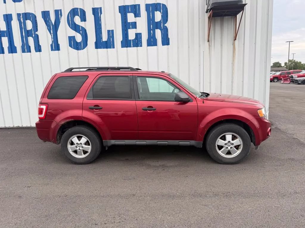Used 2012 Ford Escape XLT AWD/4WD image 9