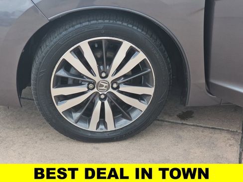 Used 2015 Honda Fit EX image 34
