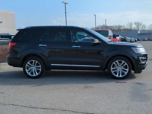 Used 2016 Ford Explorer Limited image 9