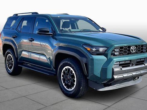 Certified 2025 Toyota 4Runner TRD Off-Road Premium image 2
