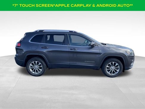 Used 2019 Jeep Cherokee Latitude Plus w/ Comfort/Convenience Group image 4