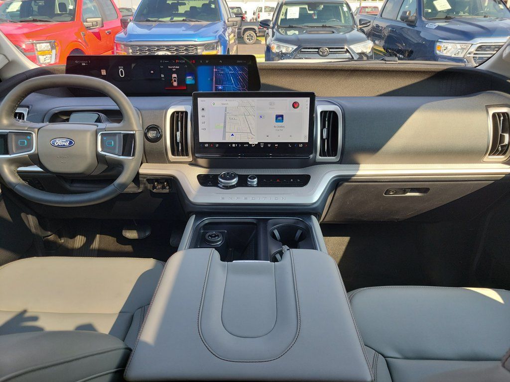 Certified 2025 Ford Expedition Max Active AWD/4WD image 11