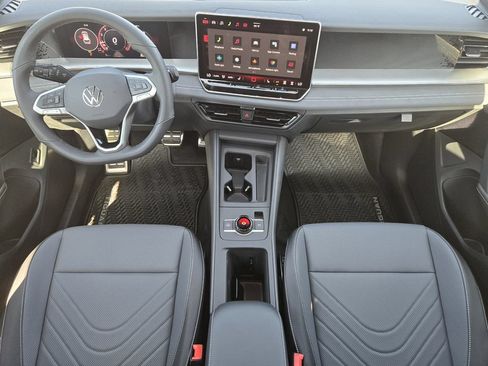New 2026 Volkswagen Tiguan SE R-Line FWD image 24
