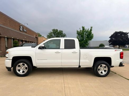 Used 2019 Chevrolet Silverado 1500 LT w/ All Star Edition AWD/4WD image 7