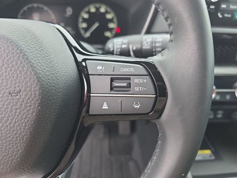 Used 2025 Honda CR-V EX-L image 32