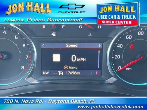 Used 2023 Chevrolet Traverse RS image 23